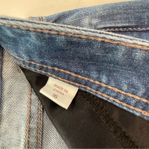 Coldwater Creek Classic Fit Bootcut Leg Denim Blue Jeans -Size 16 - Like New - Picture 12 of 13